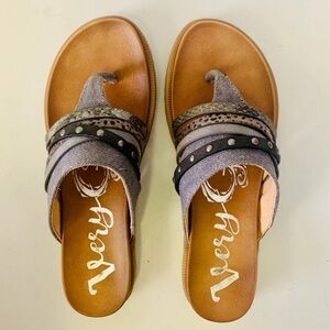 Very G Rose 2 Gray Canvas Thong Flats with Mixed Faux Leather Straps